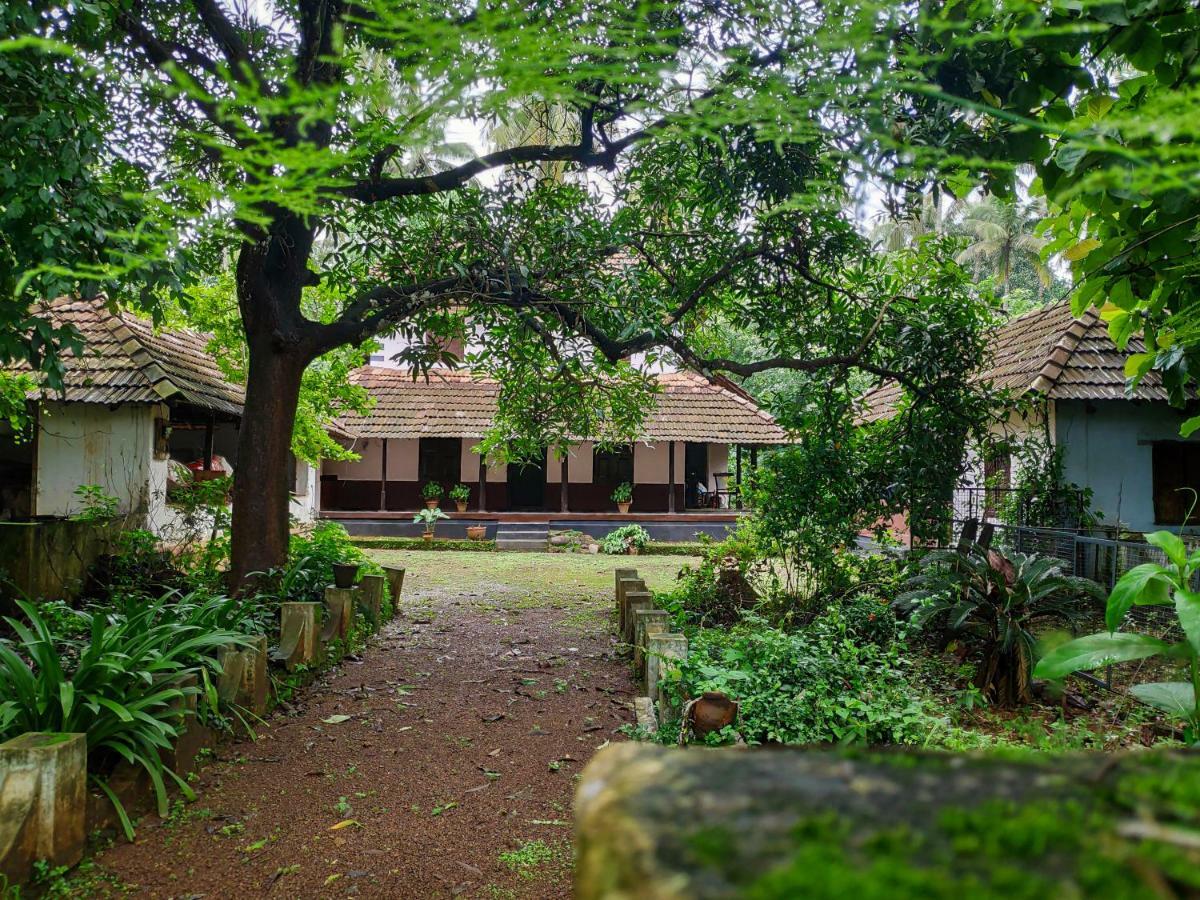 Meadows Villa Thrissur Exteriör bild